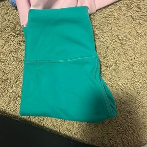 Green Full Length Lululemon leggings SIZE 4.